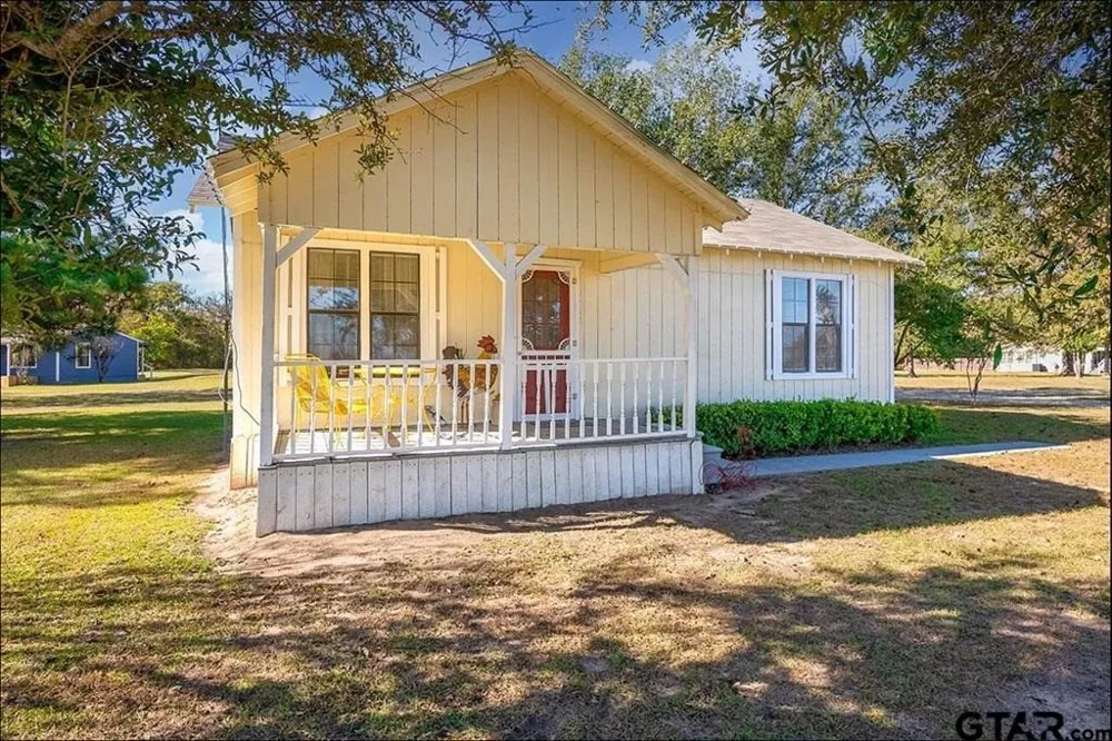 4588 SH 110 Grand Saline, TX 75140