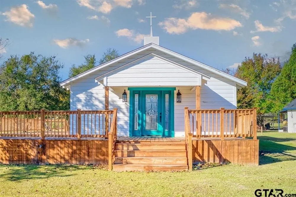 4588 SH 110 Grand Saline, TX 75140