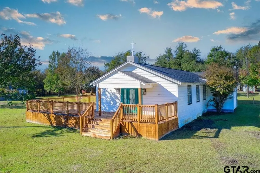 4588 SH 110 Grand Saline, TX 75140