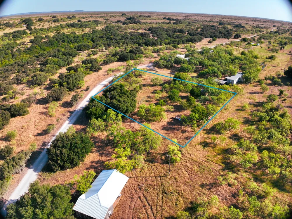 471 Paisano Road Coleman, TX 79510