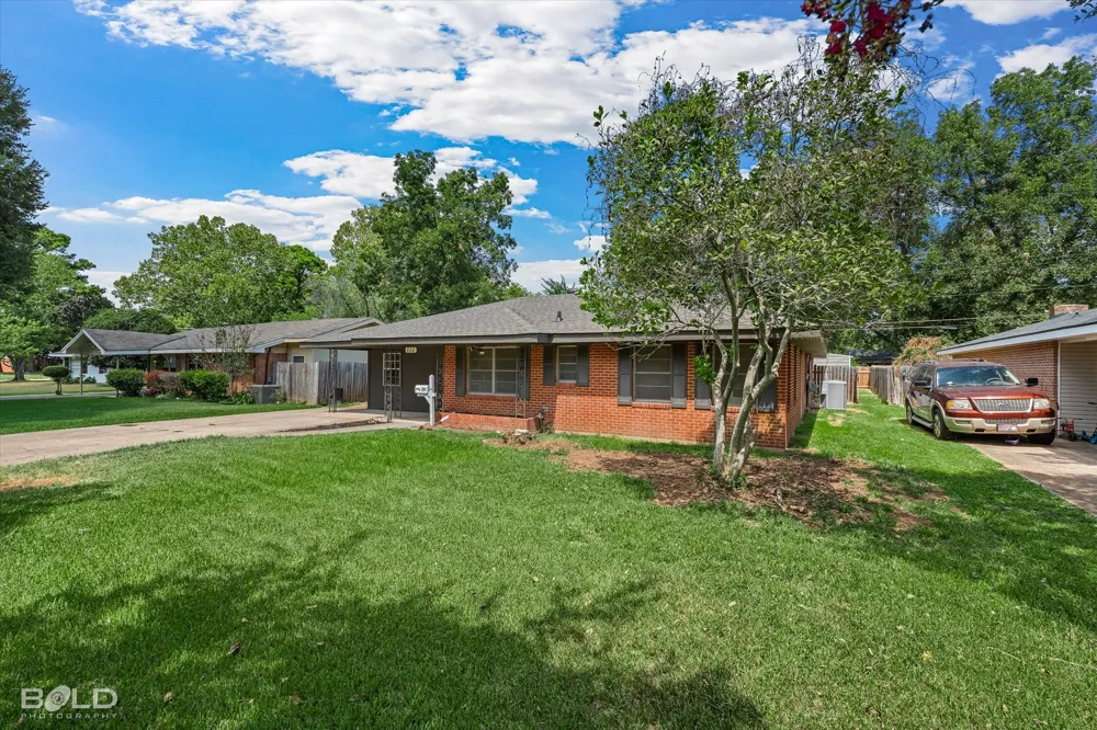822 E River Road Shreveport, LA 71105