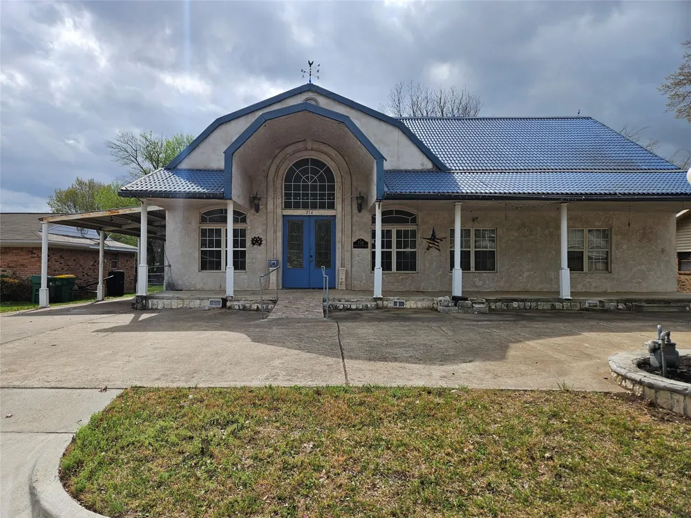 716 Dogwood Street Robinson, TX 76706