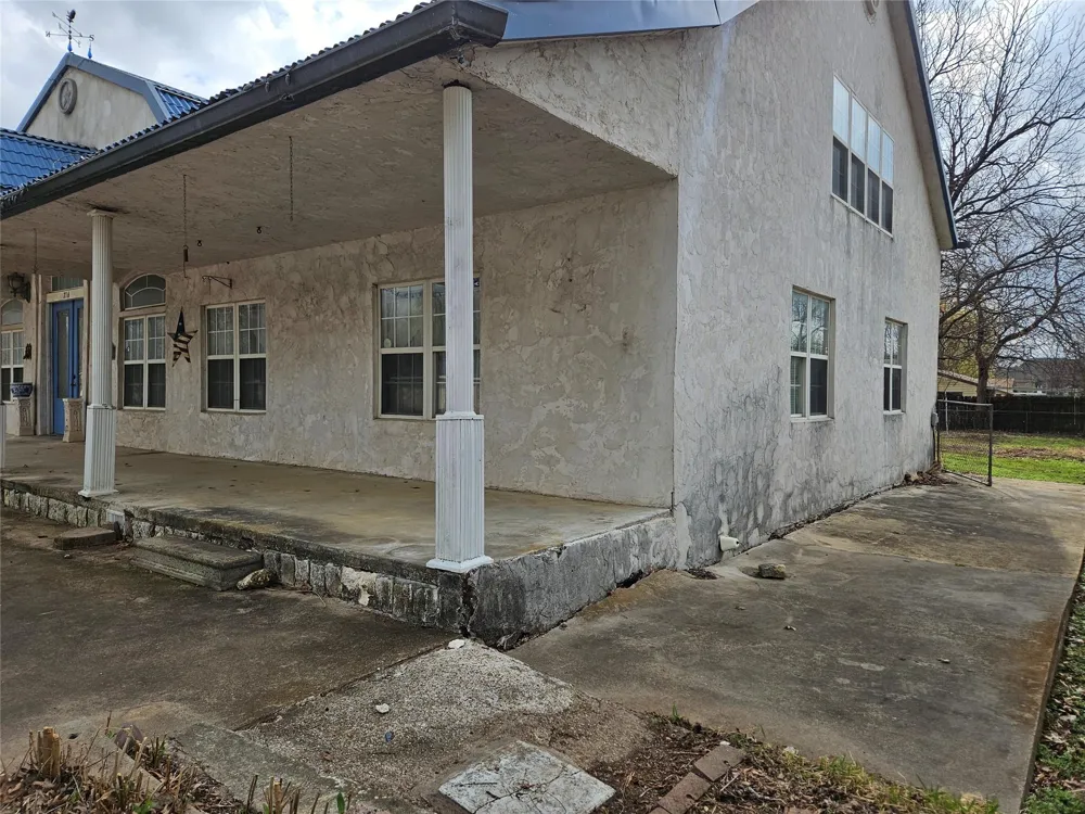 716 Dogwood Street Robinson, TX 76706