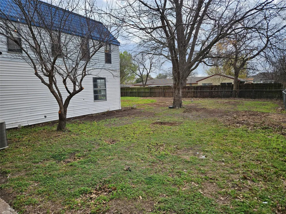 716 Dogwood Street Robinson, TX 76706