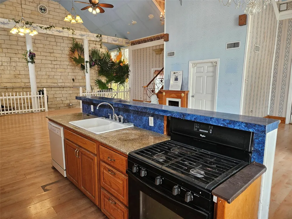 716 Dogwood Street Robinson, TX 76706