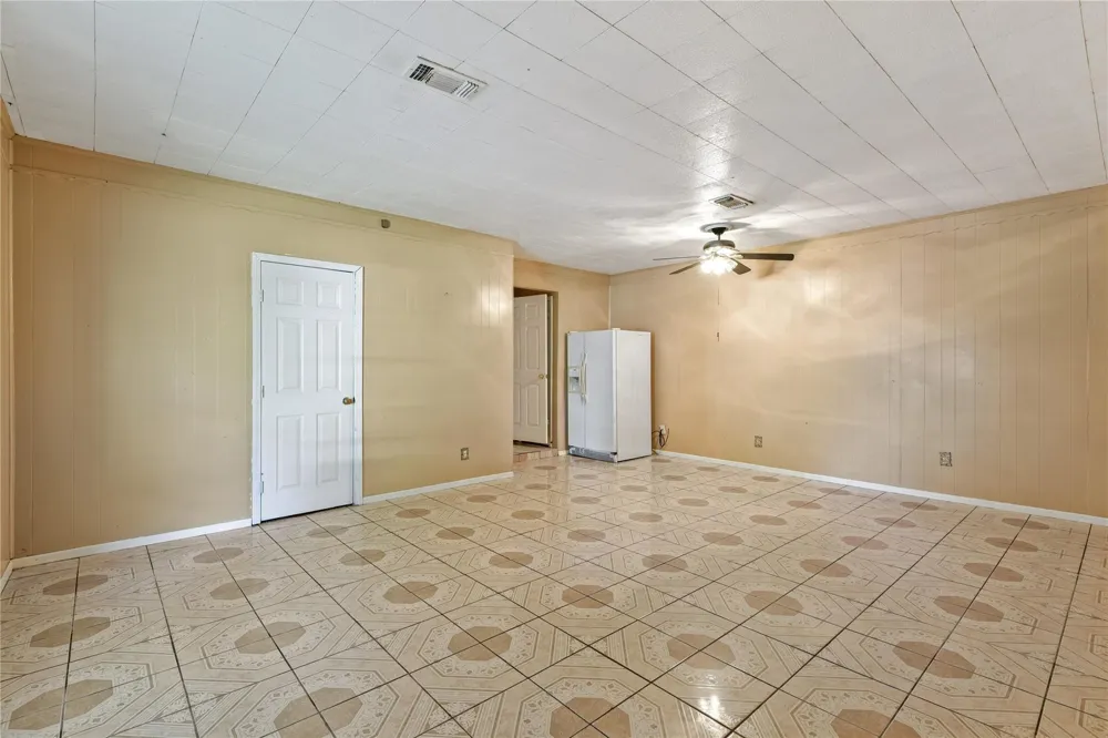 2817 Lancaster Lane Pasadena, TX 77506