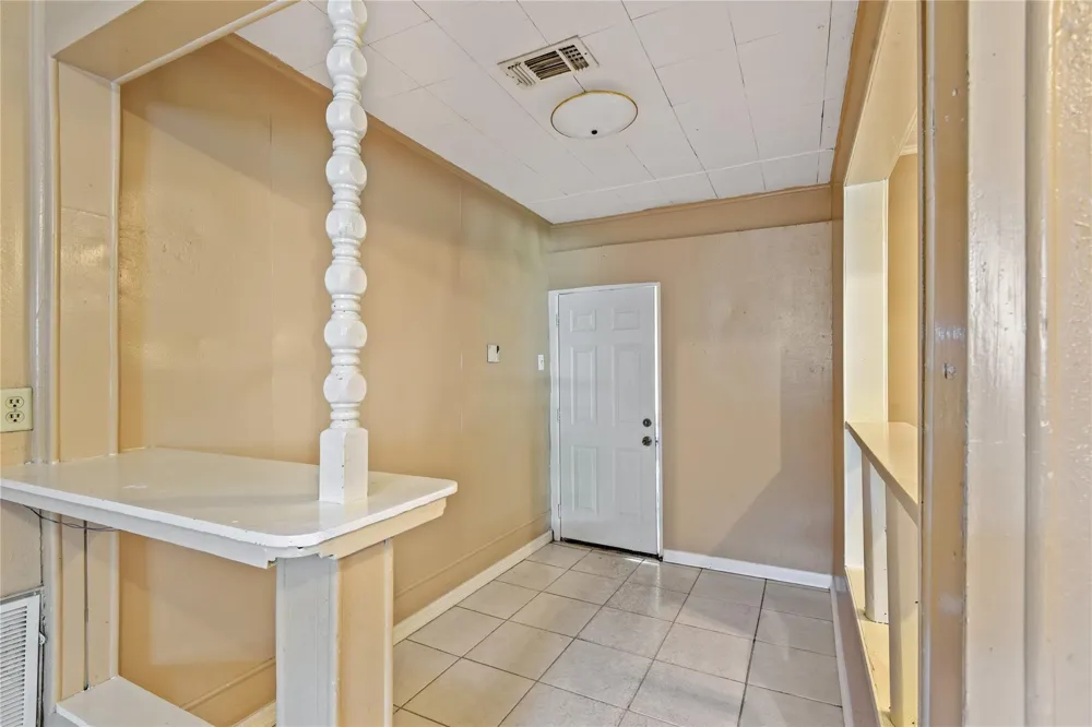 2817 Lancaster Lane Pasadena, TX 77506