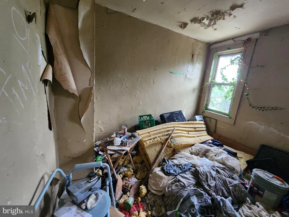 2917 OAKLEY AVENUE Baltimore, MD 21215