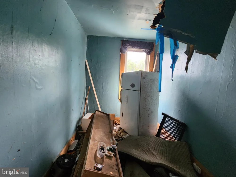 2917 OAKLEY AVENUE Baltimore, MD 21215