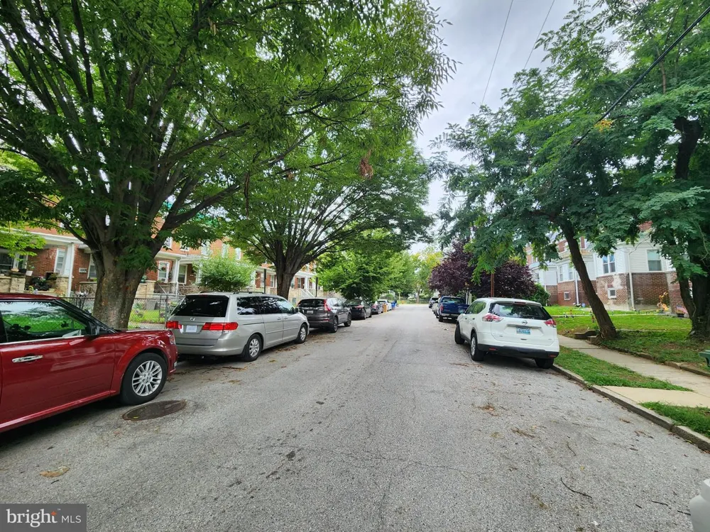 2917 OAKLEY AVENUE Baltimore, MD 21215