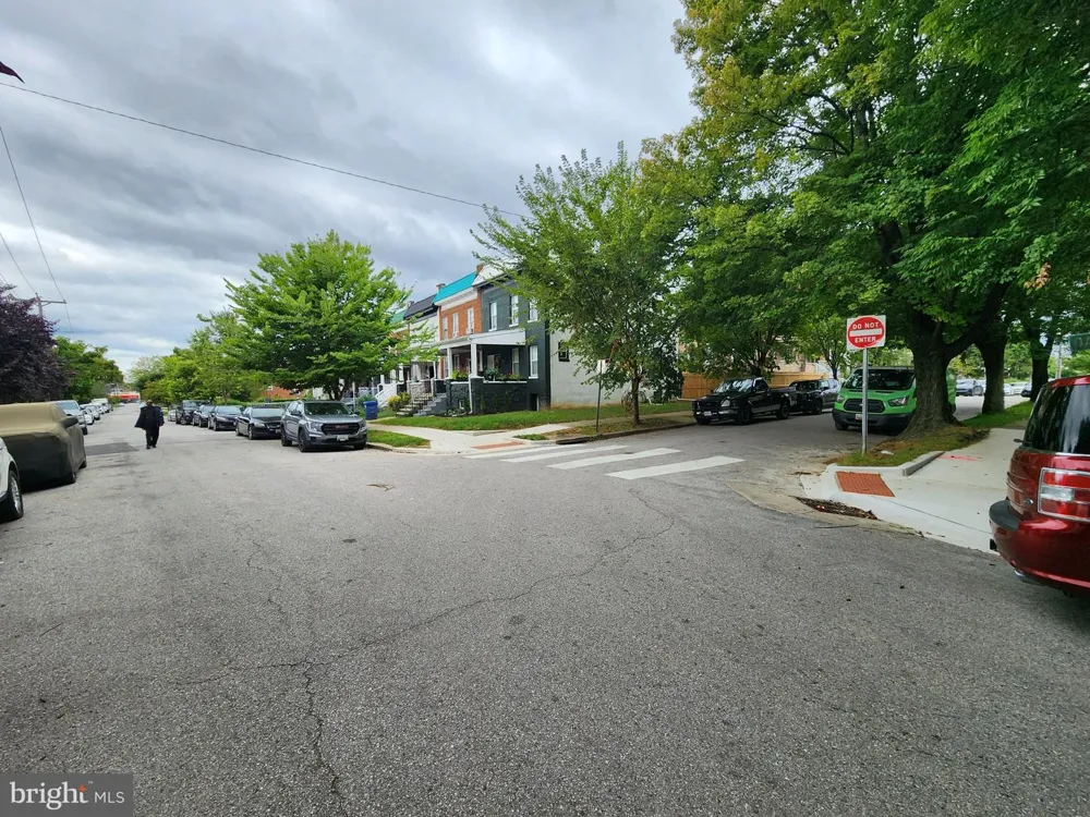 2917 OAKLEY AVENUE Baltimore, MD 21215