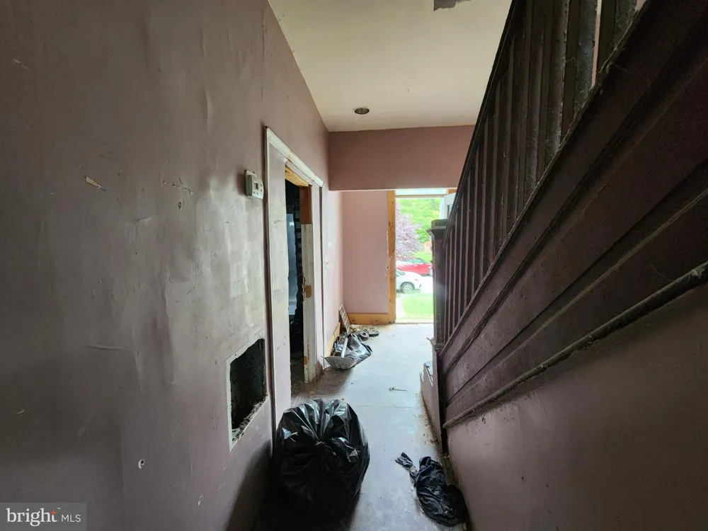 2917 OAKLEY AVENUE Baltimore, MD 21215