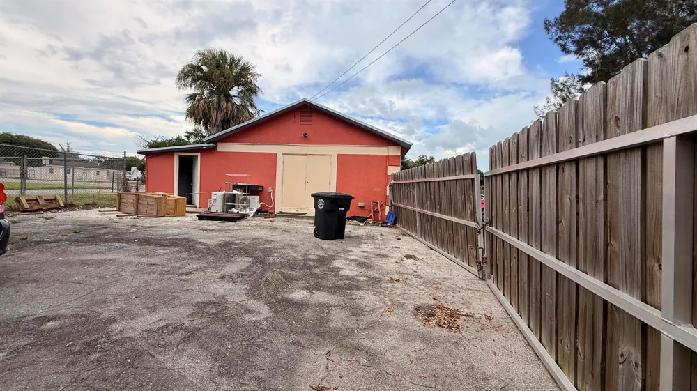 1901 Orange Avenue Fort Pierce, FL 34950