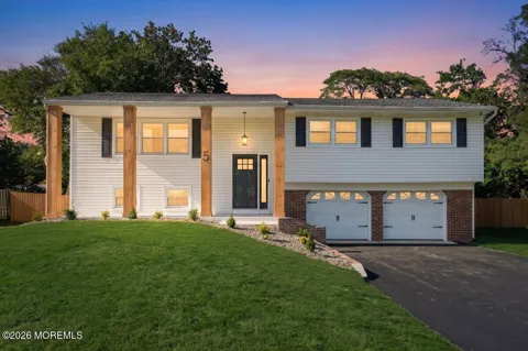 5 Colonial Way
