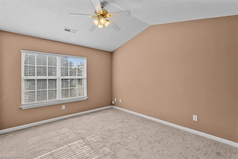 41 Tannenbaum Circle Greensboro, NC 27410