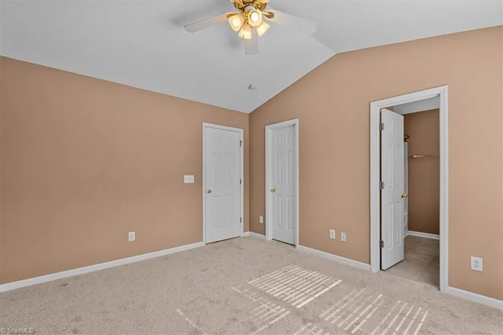 41 Tannenbaum Circle Greensboro, NC 27410