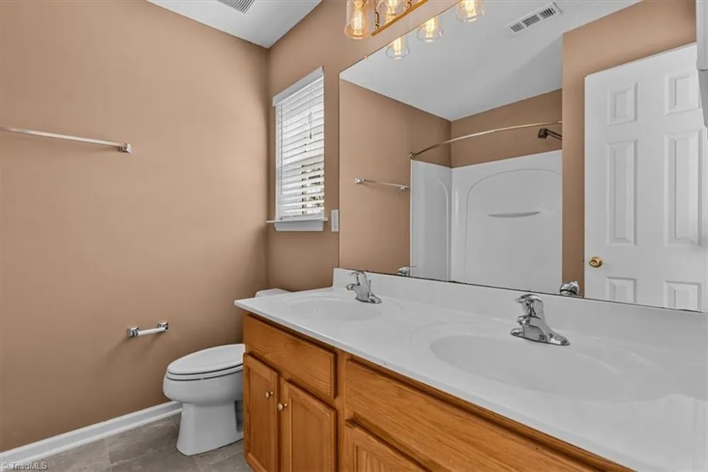 41 Tannenbaum Circle Greensboro, NC 27410