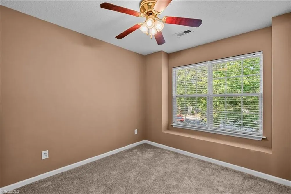 41 Tannenbaum Circle Greensboro, NC 27410