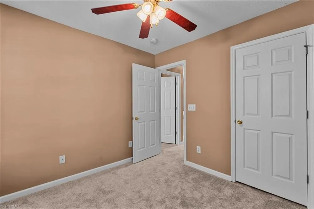 41 Tannenbaum Circle Greensboro, NC 27410