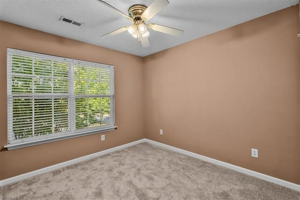 41 Tannenbaum Circle Greensboro, NC 27410