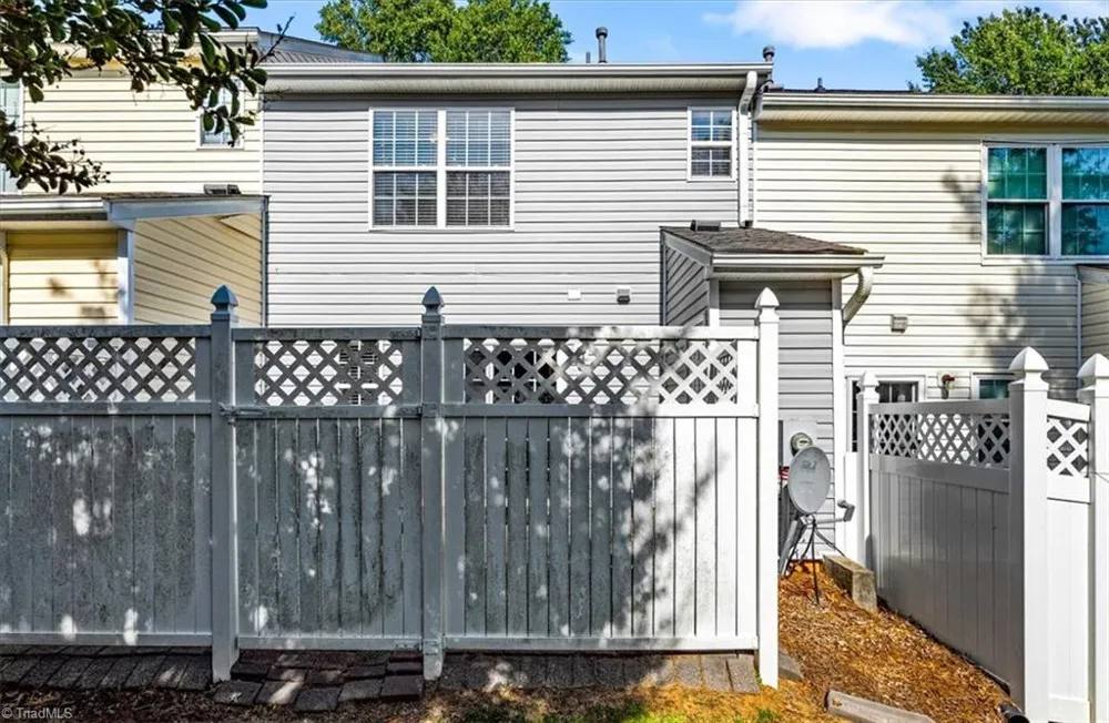 41 Tannenbaum Circle Greensboro, NC 27410