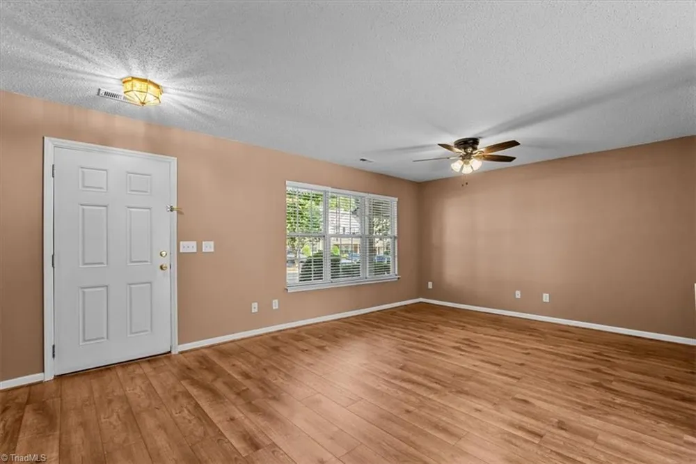 41 Tannenbaum Circle Greensboro, NC 27410