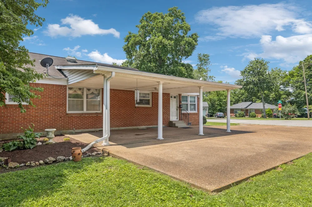 201 Avondale Dr Franklin, TN 37064