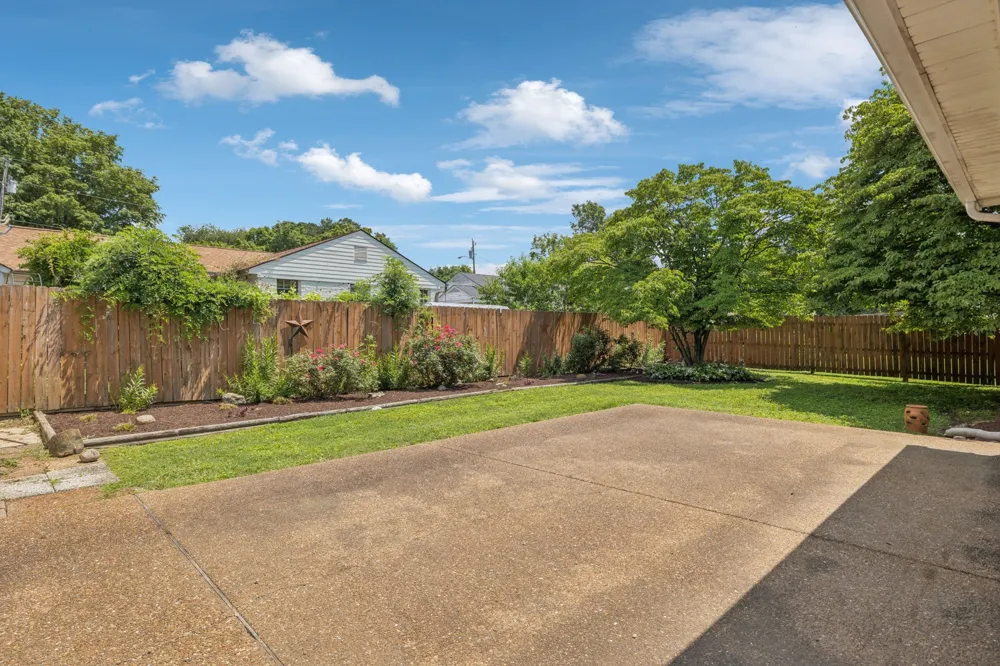 201 Avondale Dr Franklin, TN 37064