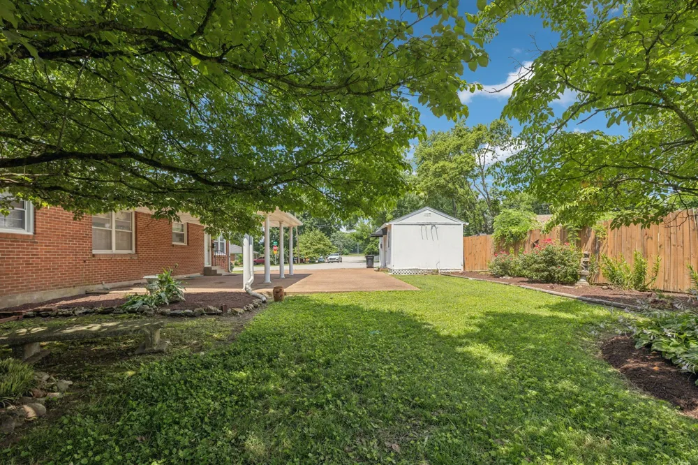 201 Avondale Dr Franklin, TN 37064