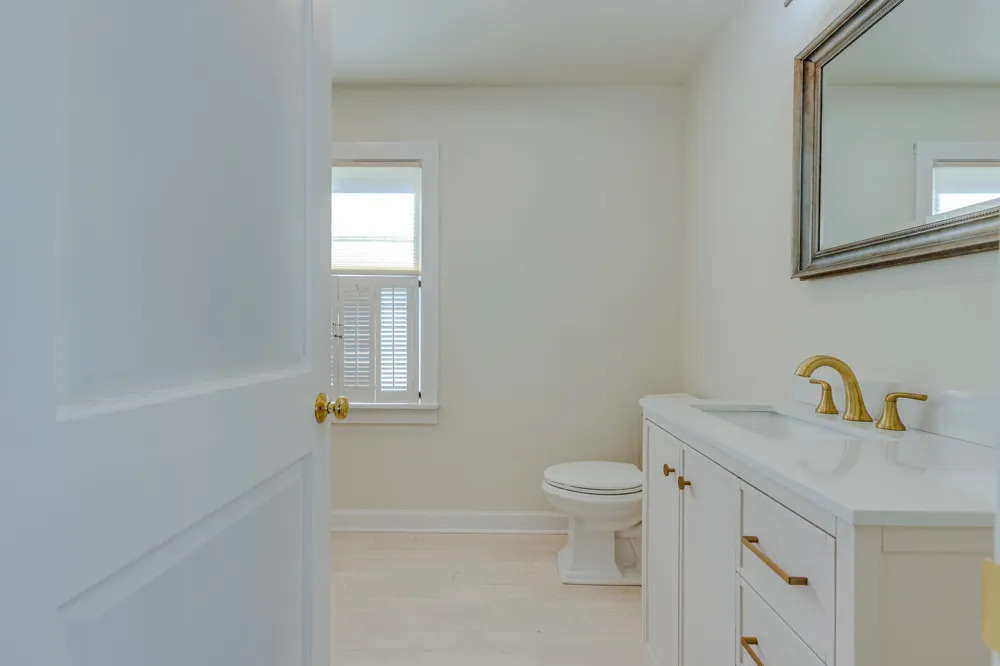 201 Avondale Dr Franklin, TN 37064