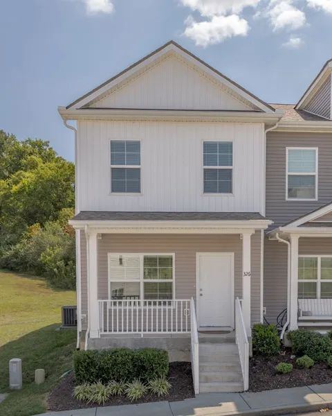 326 Kristen Ct