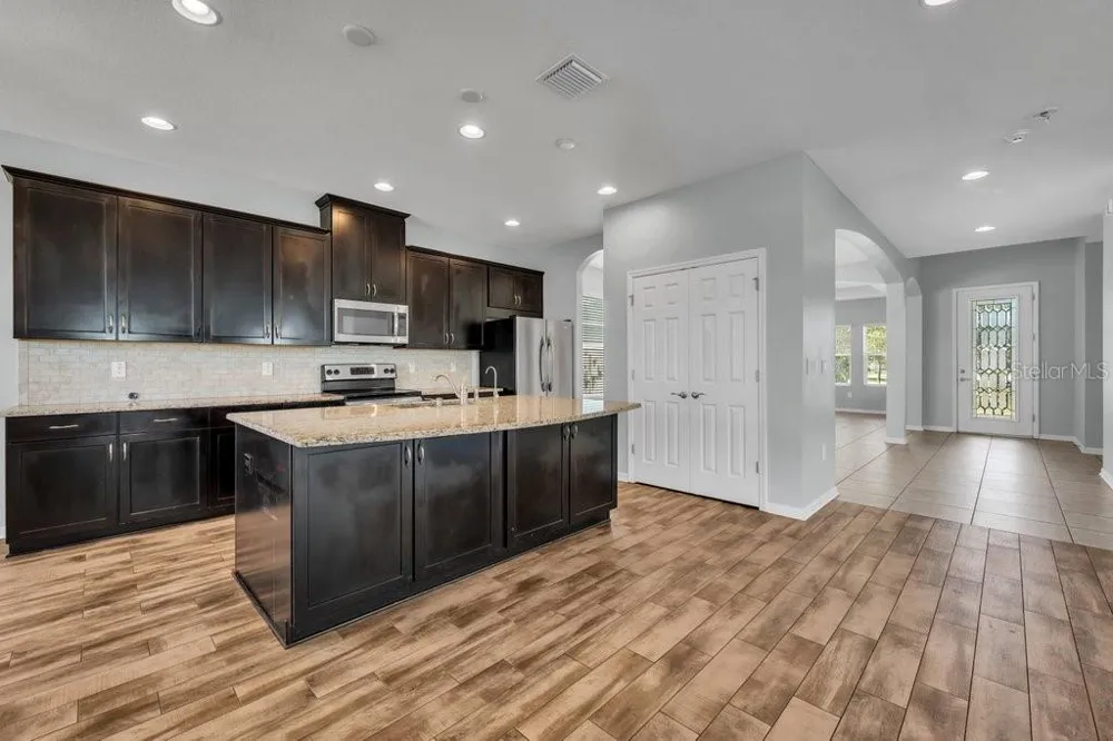 7225 BLUE BEECH DRIVE Riverview, FL 33578