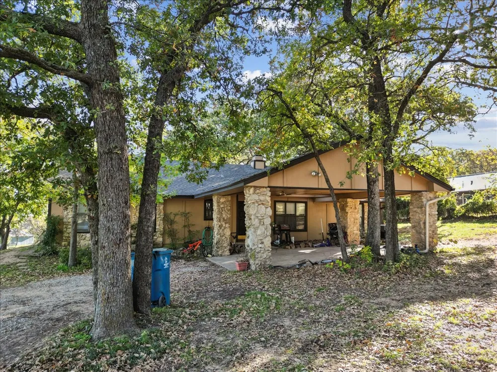 8123 Hilltop Road Argyle, TX 76226