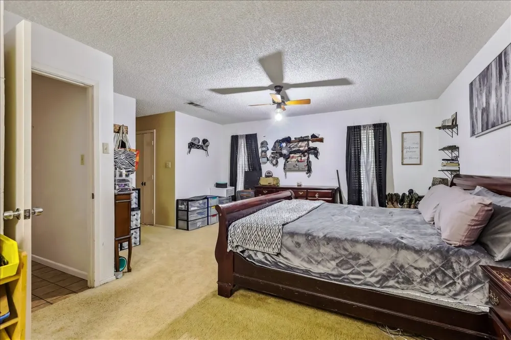 8123 Hilltop Road Argyle, TX 76226