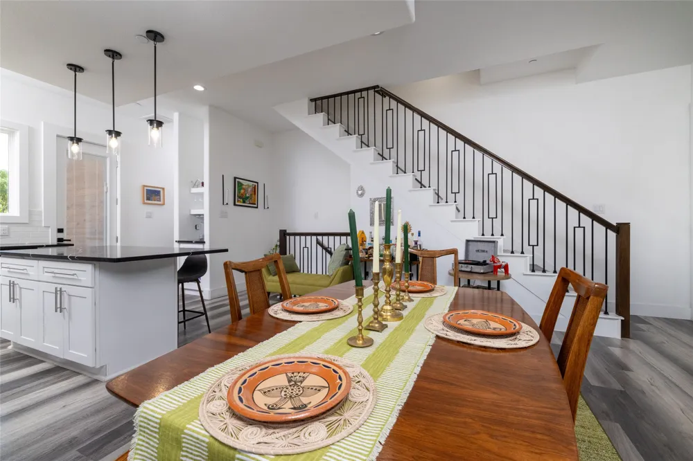 449 S Rayner Street Fort Worth, TX 76111