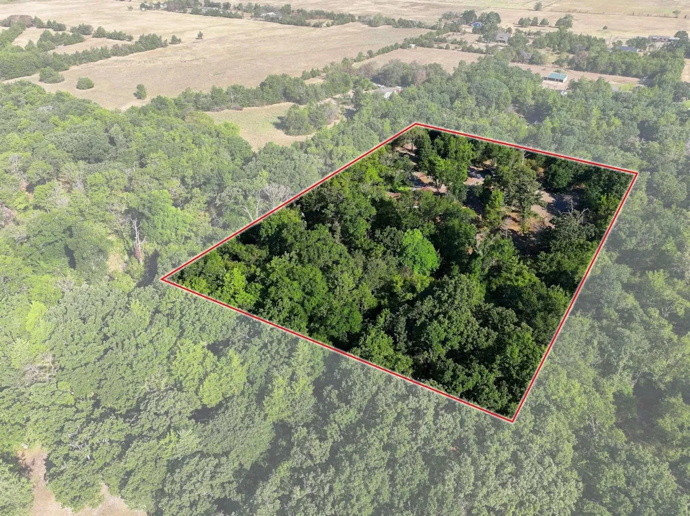 2126 County Road 1450 Bonham, TX 75418