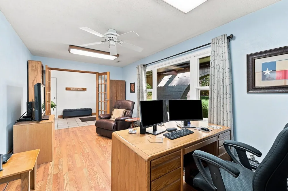 2126 County Road 1450 Bonham, TX 75418