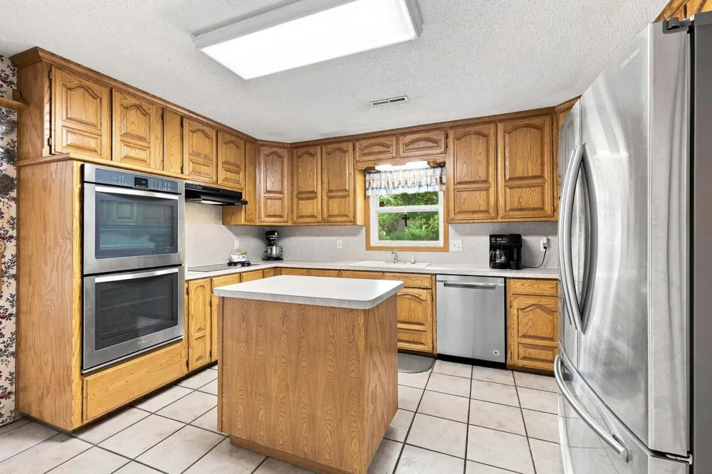 2126 County Road 1450 Bonham, TX 75418