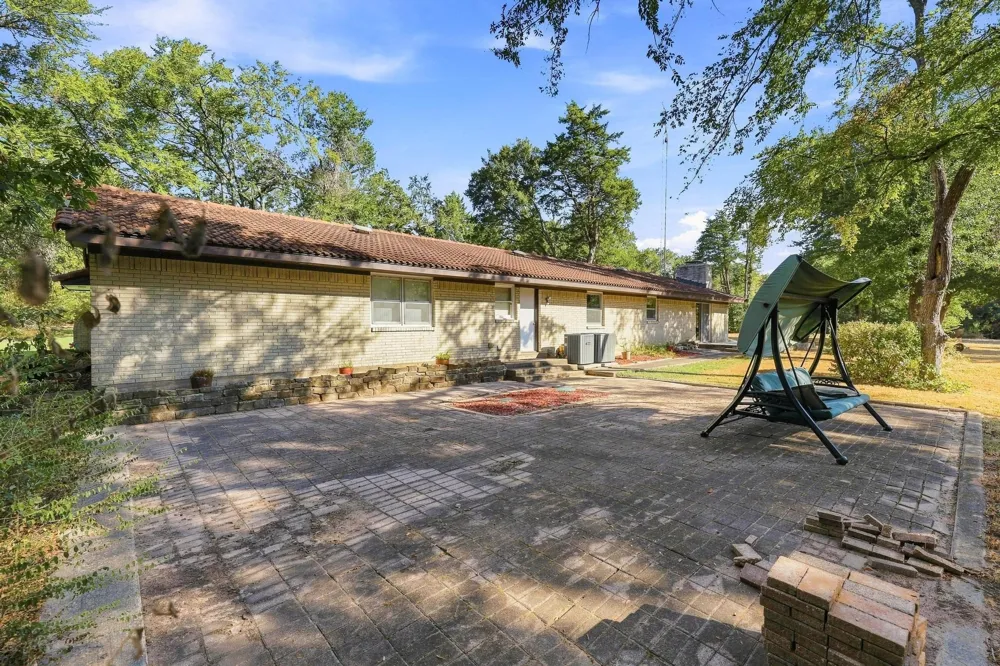 2126 County Road 1450 Bonham, TX 75418