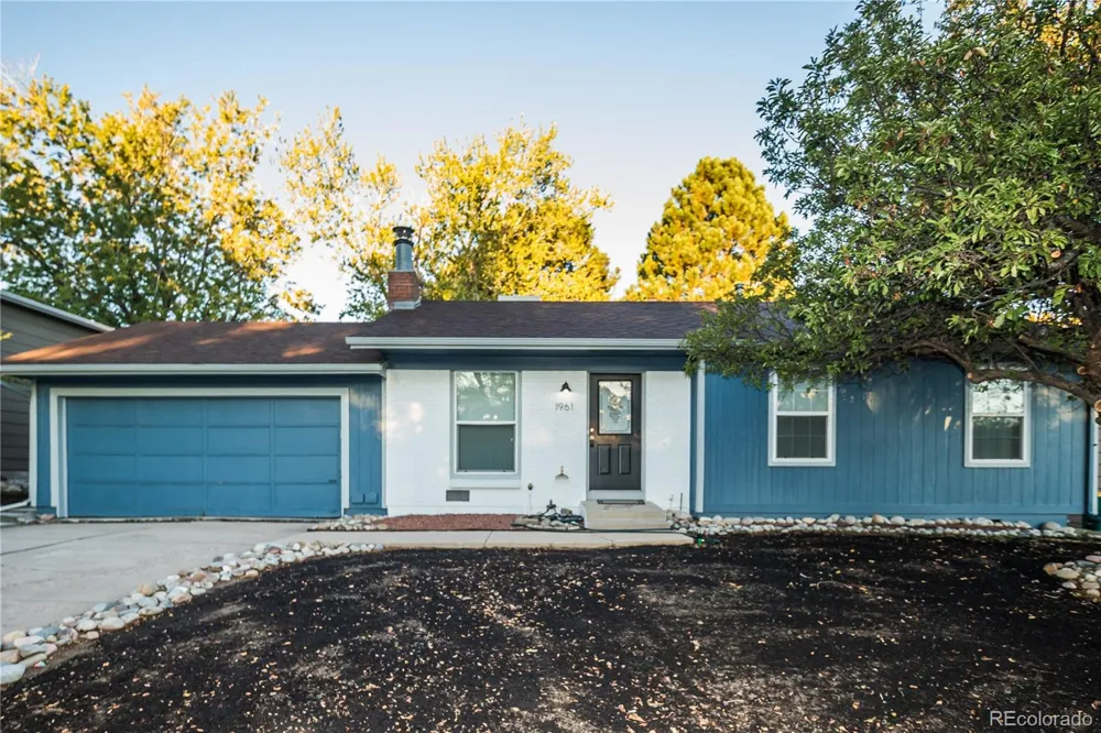 1961 S Ivory Way Aurora, CO 80013
