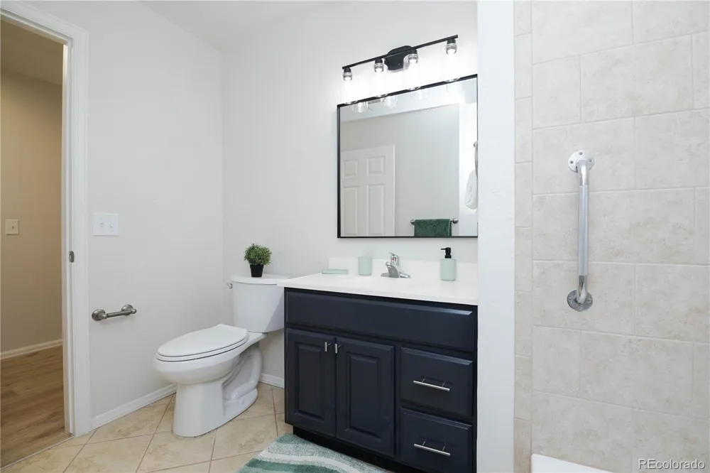 1961 S Ivory Way Aurora, CO 80013