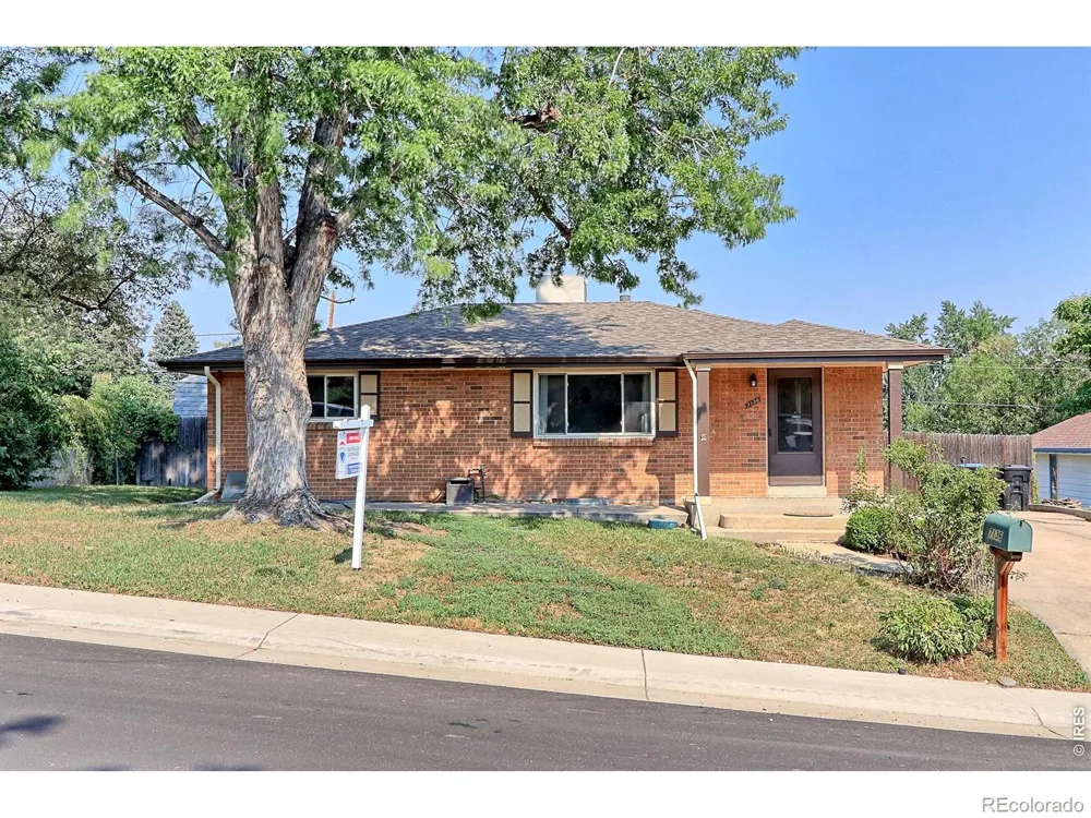 7136 Otis Street Arvada, CO 80003