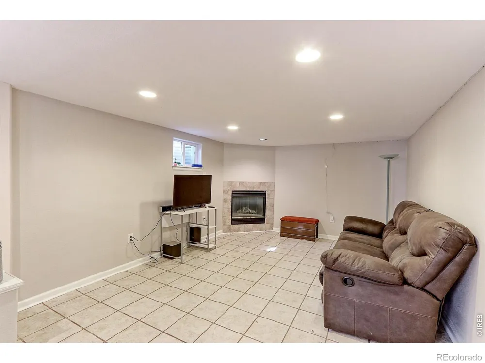 7136 Otis Street Arvada, CO 80003