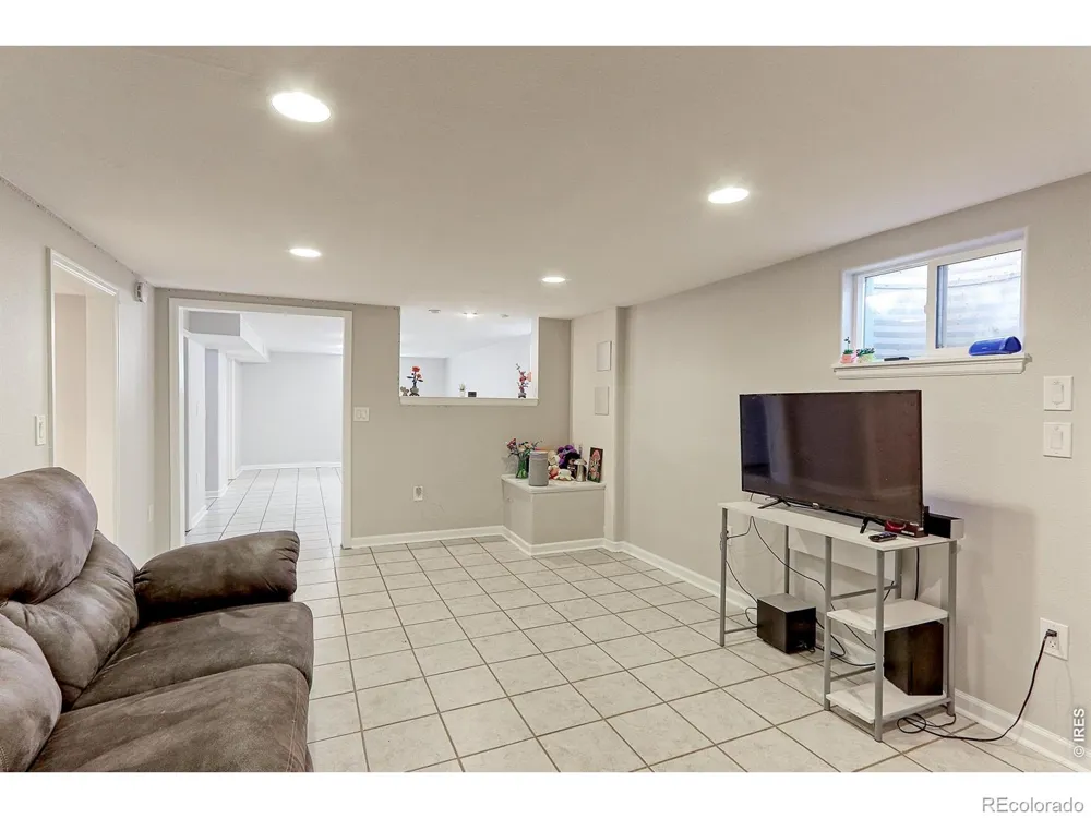 7136 Otis Street Arvada, CO 80003