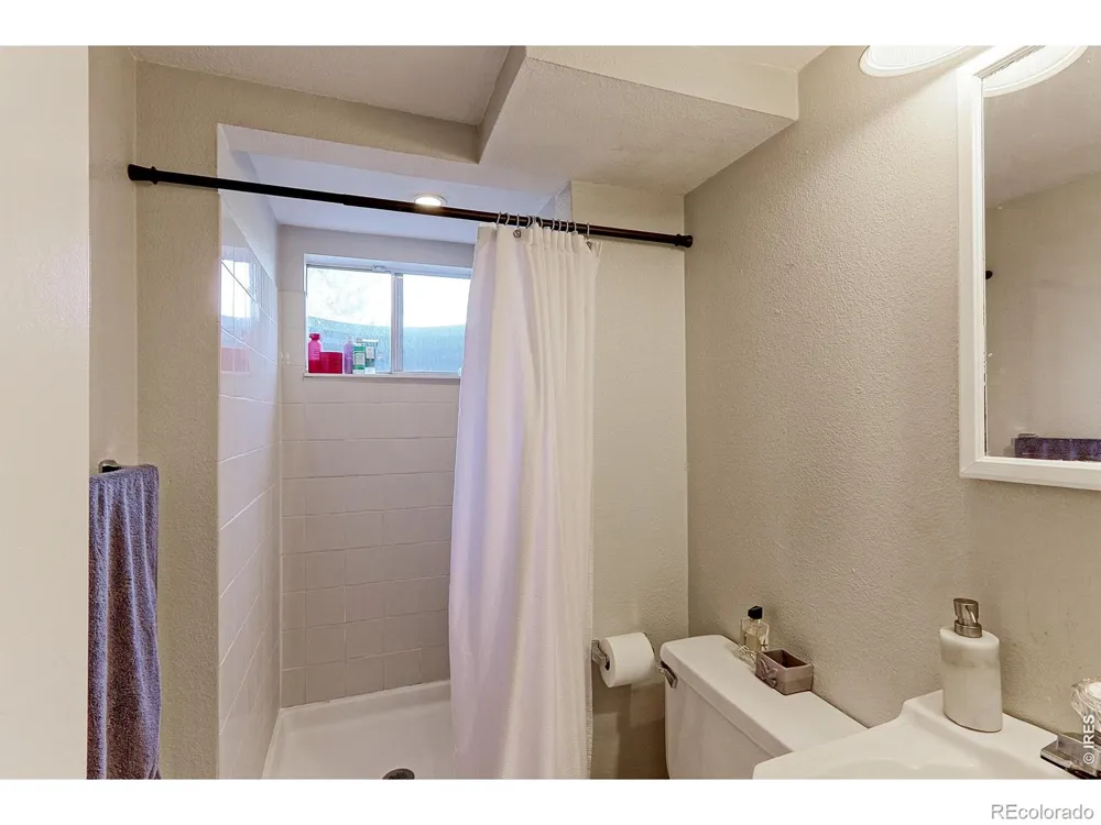 7136 Otis Street Arvada, CO 80003