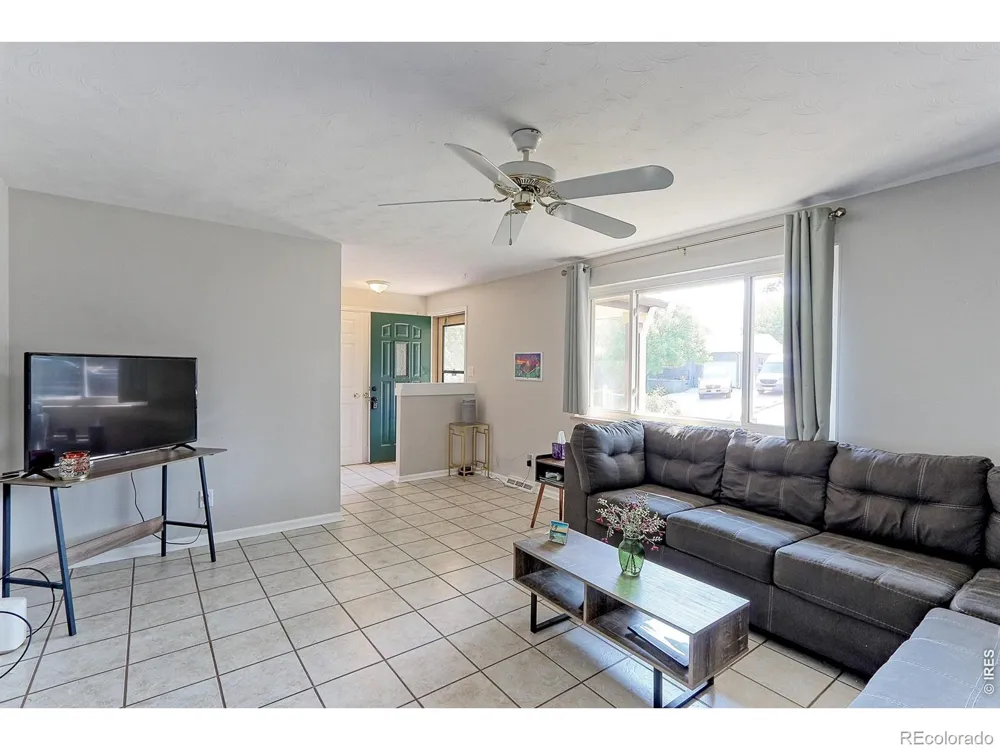7136 Otis Street Arvada, CO 80003
