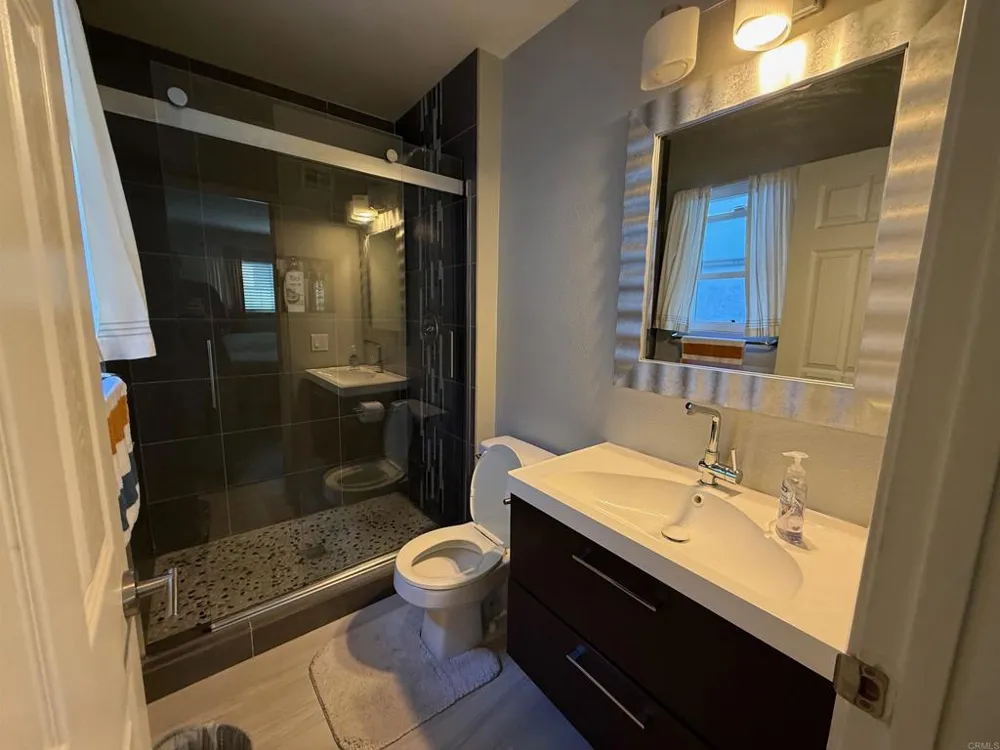10480 Greenford Drive San Diego, CA 92126
