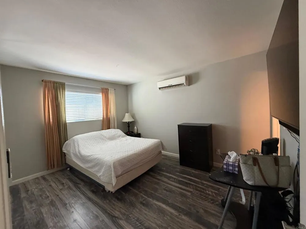 10480 Greenford Drive San Diego, CA 92126