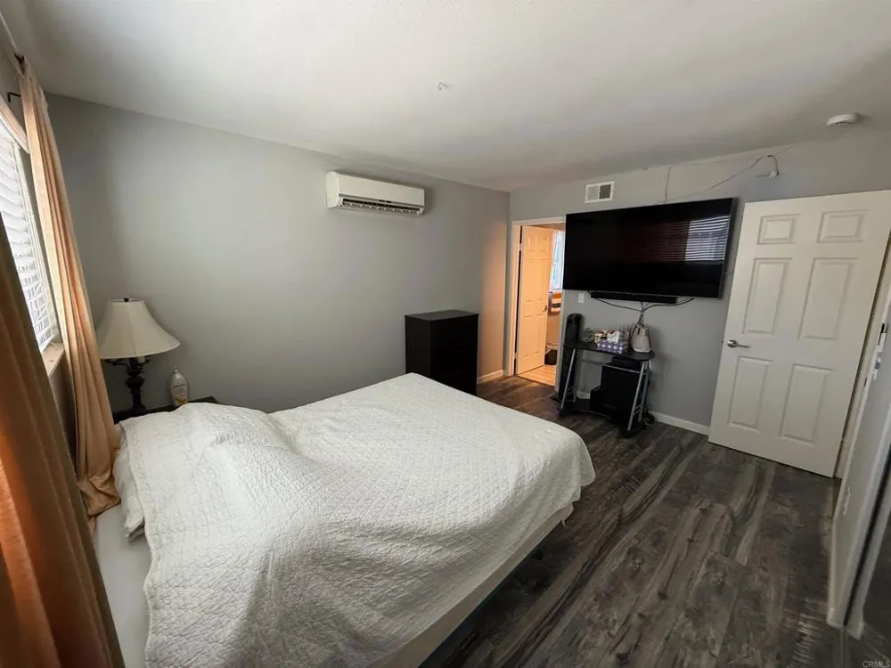 10480 Greenford Drive San Diego, CA 92126