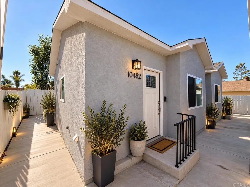 10480 Greenford Drive San Diego, CA 92126
